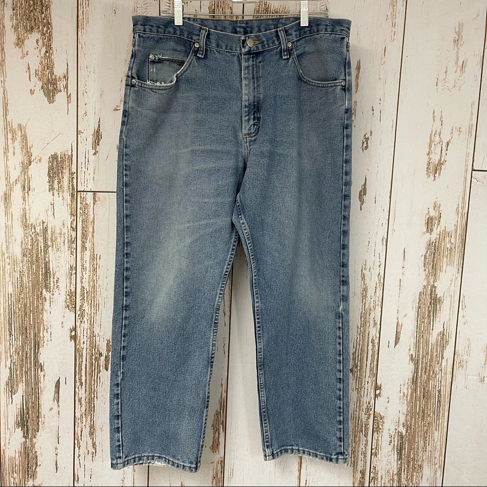 Wrangler Jeans, Size 36x29. Light Wash. In excellent condition!!